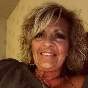 Meet your Posher, Teresa